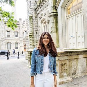 Meet your Posher, Miheeka